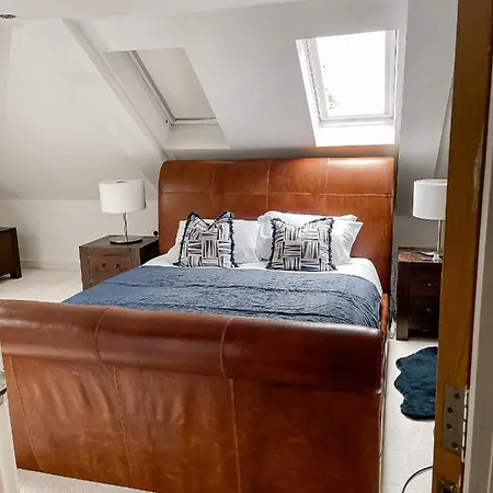 ➔ 2 Bed Duplex Exquisite Penthouse ✪ Sleeps 4 ✪ Free Parking/wifi Apartamento Leeds (West Yorkshire)