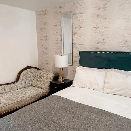 Apartamento ➔ 2 Bed Duplex Exquisite Penthouse ✪ Sleeps 4 ✪ Free Parking/wifi *